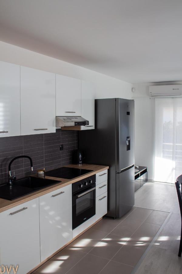 Apartmani My Way, Tribunj Free Parking Free Bicycles Ngoại thất bức ảnh